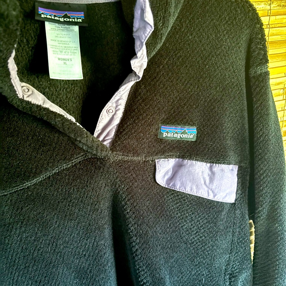 Black and purple, super soft button fleece size XL women’s